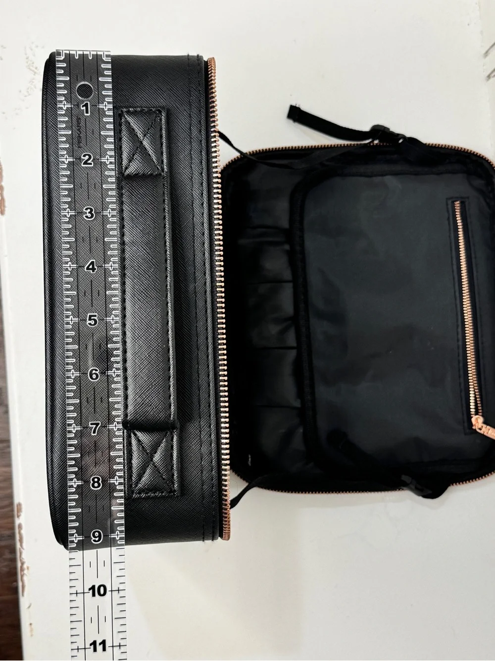 Fancii White and Black Travel Cosmetic Case
